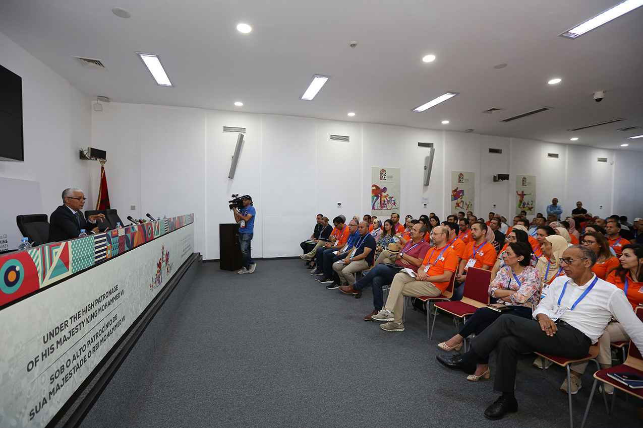 السيد الوزير يترأس اجتماعا تنسيقيا مع مختلف أعضاء الأقطاب المشرفة على تنظيم الألعاب الإفريقية